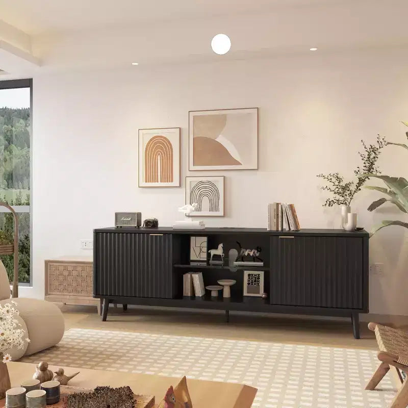 Mueble de TV de 63'', negro/nogal, 2 puertas con tomas de corriente y estante ajustable