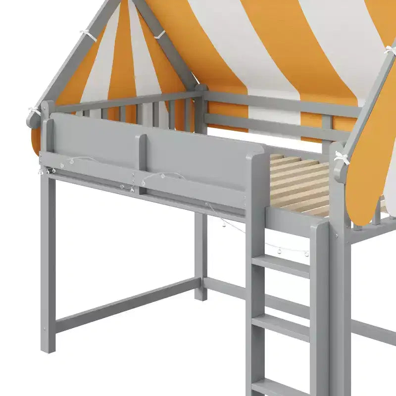 Cama alta con dosel a rayas grises/blancas con estantería y escalera, individual/matrimonial, para 1 persona
