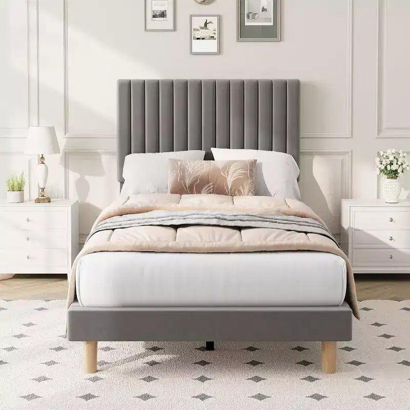 Cama de plataforma tapizada con canales verticales, Negra / Gris Claro / Rosa, Individual / Matrimonial / Queen / King, No necesita somier, Requiere montaje por 2 personas